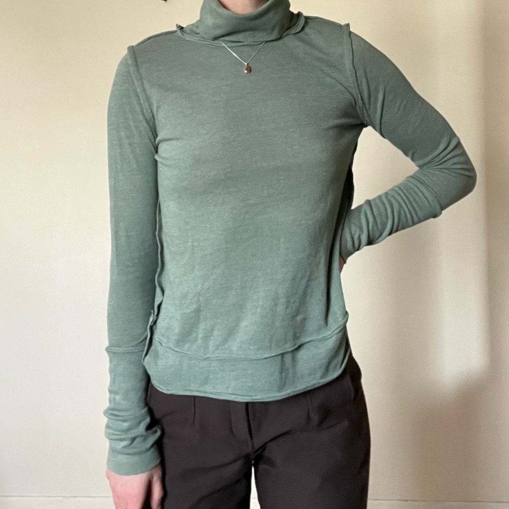 Green Turtleneck Long Sleeve Top